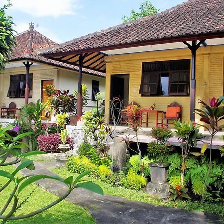 Rijasa Homestay 까랑아섬 외부 사진